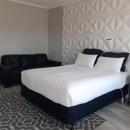 Wentworth Club Motel Екстер'єр фото